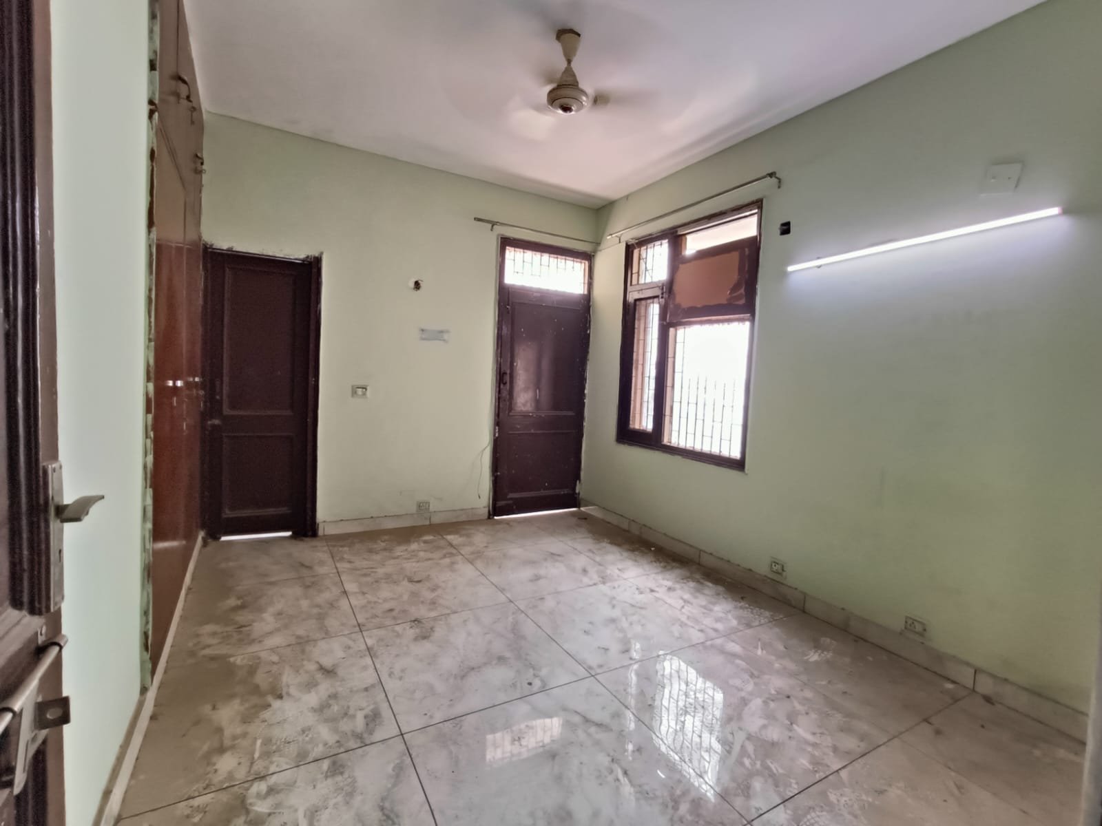 Flat IP Extension Gaurav Apartment Delhi